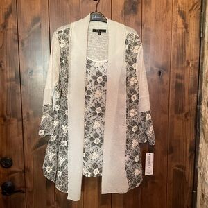 Elegant Women's Floral Cardigan with Inset